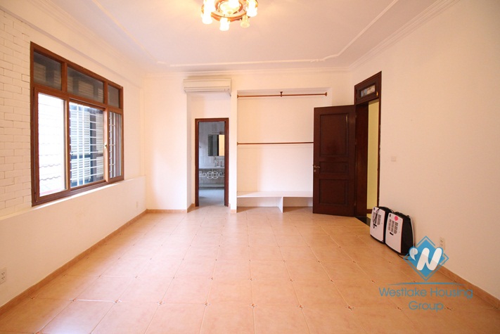 A nice house for rent with lake view in Tay Ho